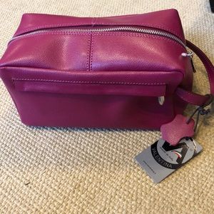 🎉SALE Valentina leather cosmetic bag fuscia pink